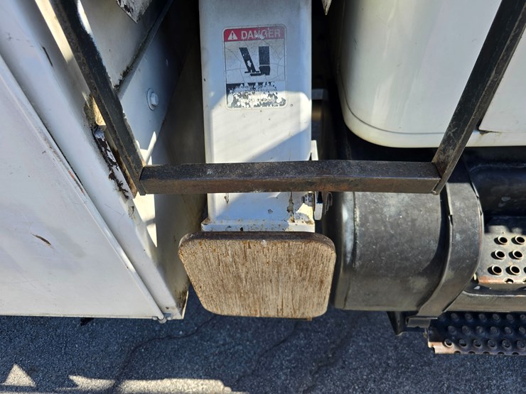 1999-international-4700-image-70