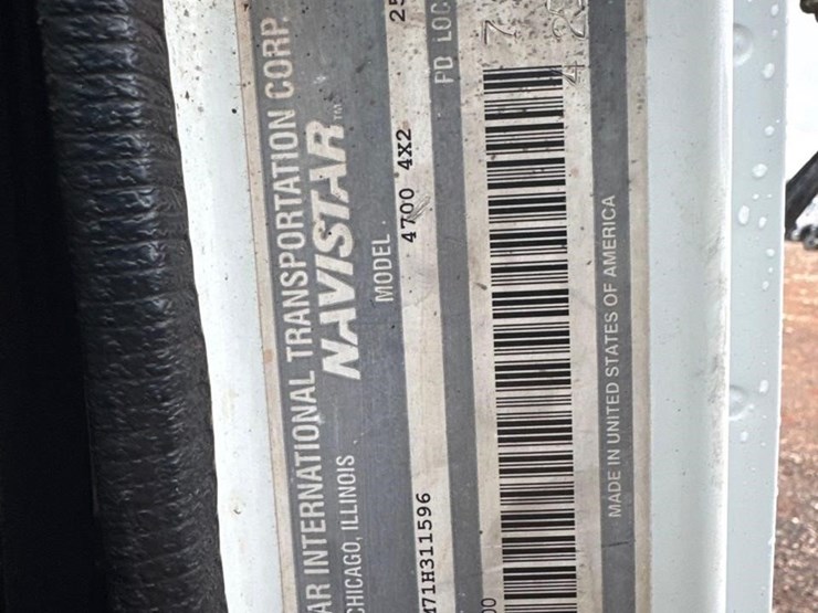 international-4700-image-12