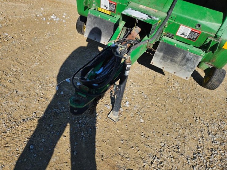 john-deere-566-image-9