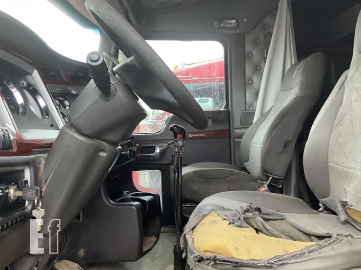 kenworth-w900l-image-6