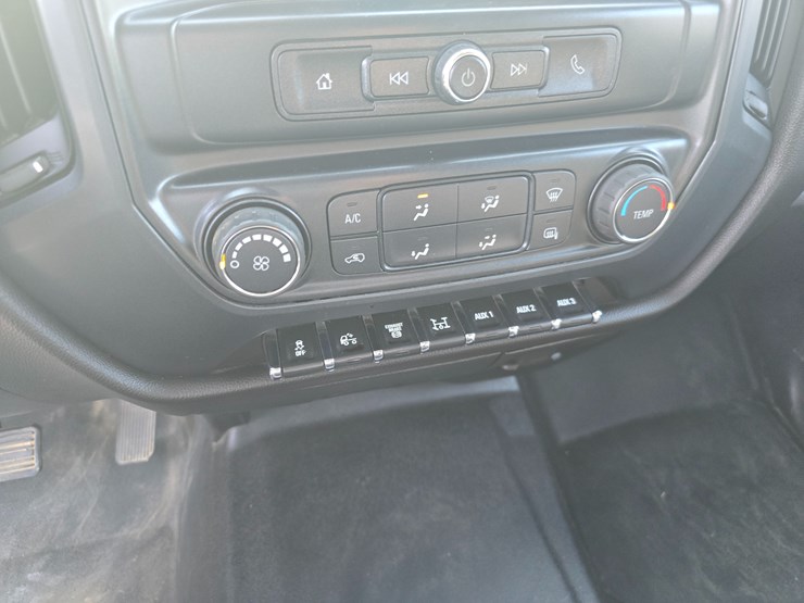 chevrolet-silverado-5500hd-image-76