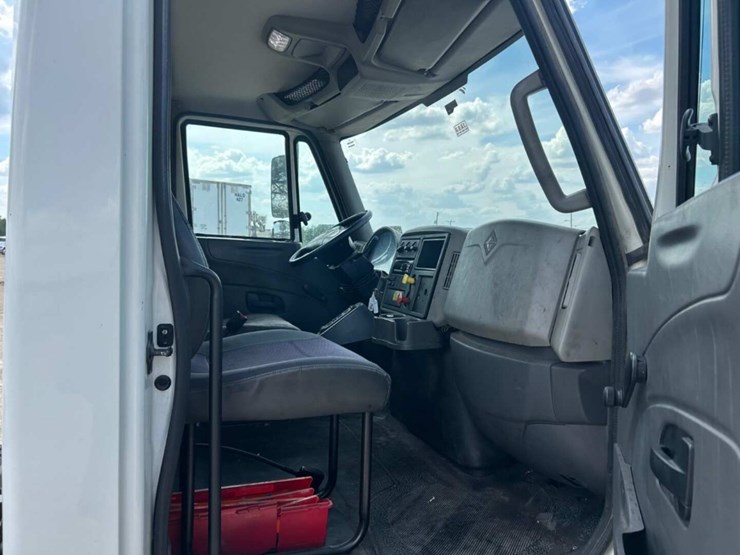 international-durastar-4400-image-14