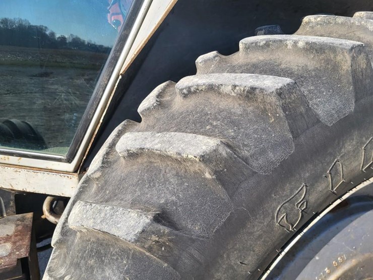 white-2-105-image-22