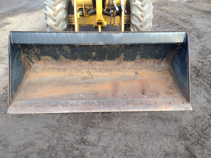 caterpillar-908m-image-15