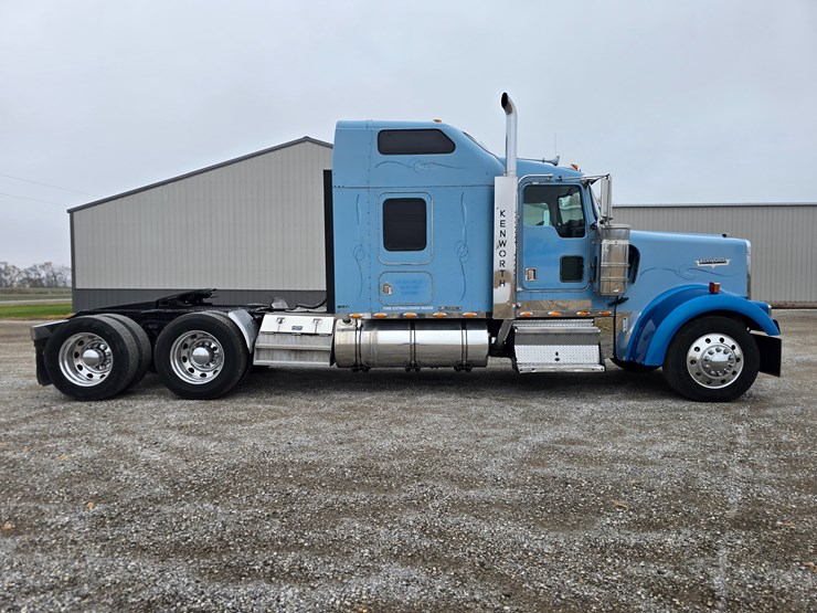 1999-kenworth-w900l-image-36
