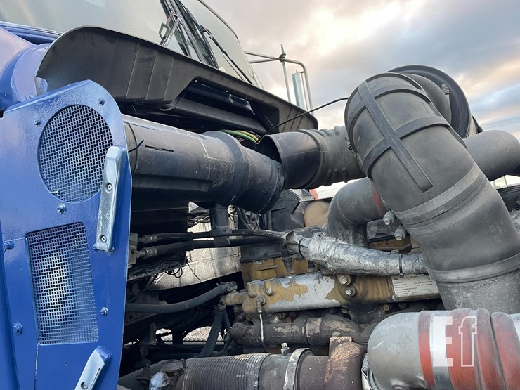 2004-kenworth-t800-image-24