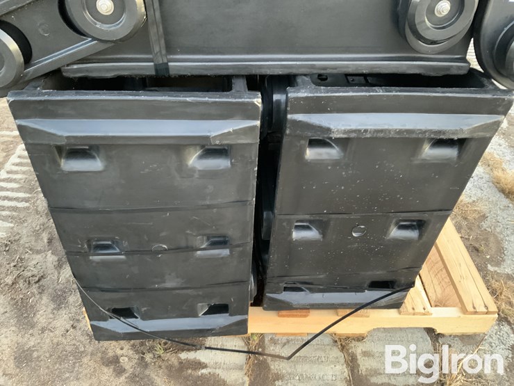 raaft-pivot-tire-tracks-image-19