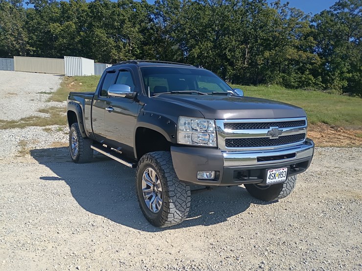 chevrolet-silverado-1500-image-14
