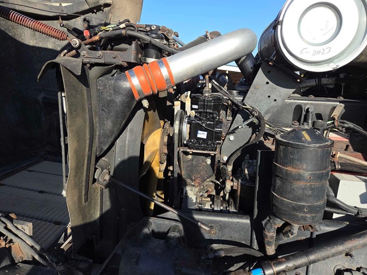 kenworth-t800-image-45