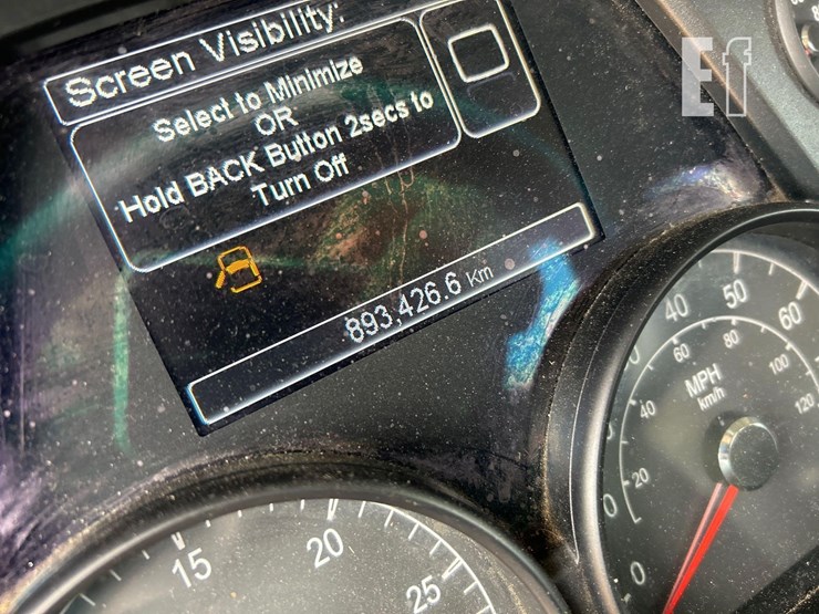 peterbilt-579-image-64