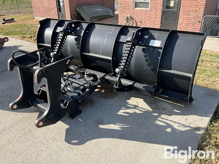 caterpillar-10-image-5