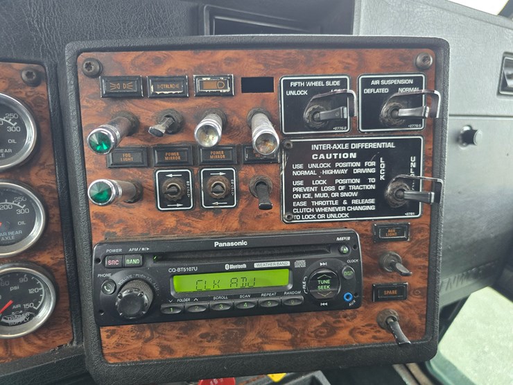 1999-kenworth-w900l-image-80