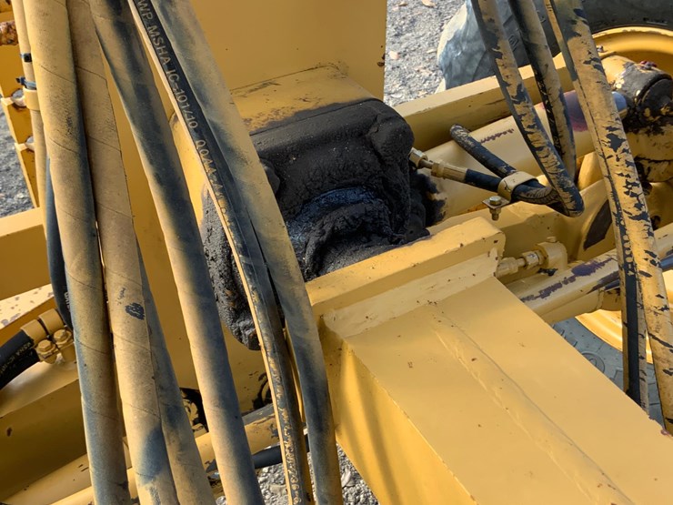 caterpillar-140h-vhp-image-9