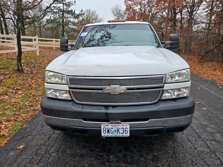 chevrolet-silverado-3500-image-25