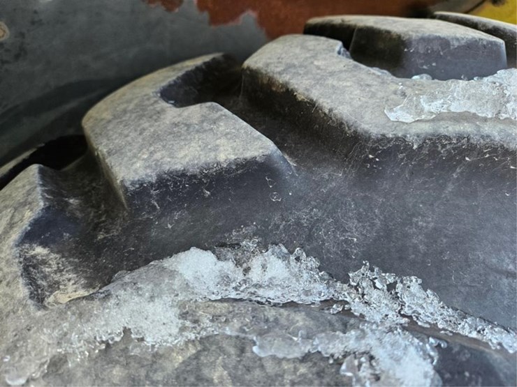 massey-ferguson-4325-image-42