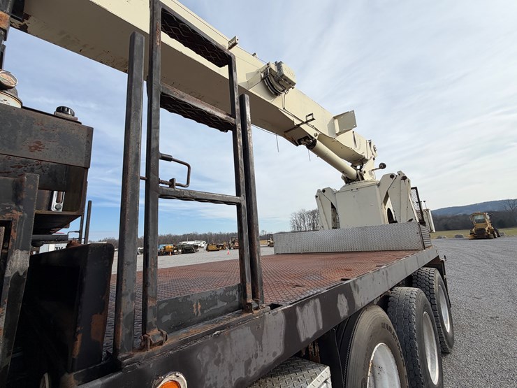 national-1100-image-17