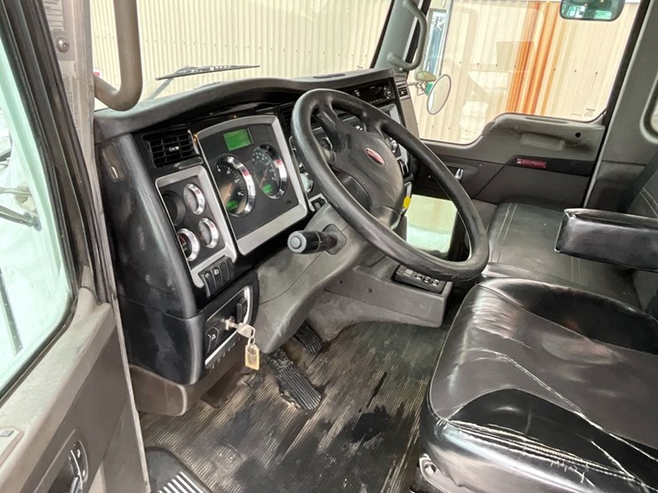 kenworth-t800-image-18