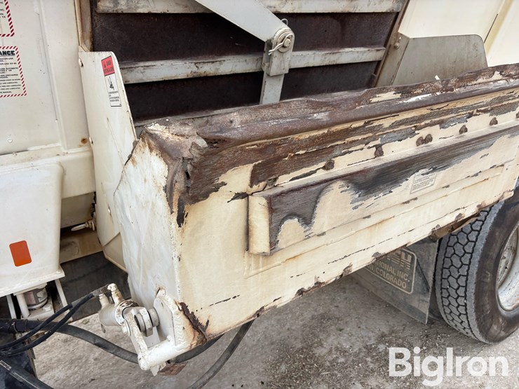 ford-lt9000-image-16