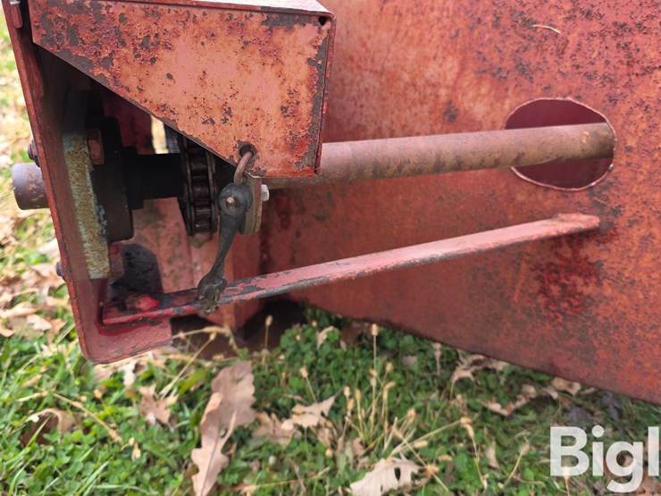 loftness-3-pt-snow-blower-attachment-image-18