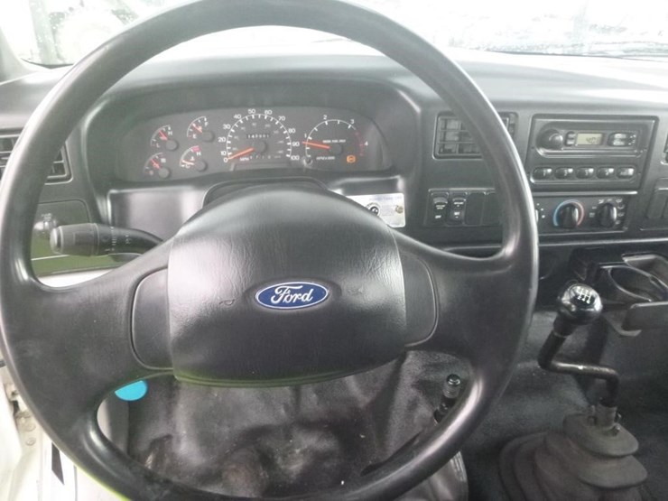 2004-ford-f750-image-19