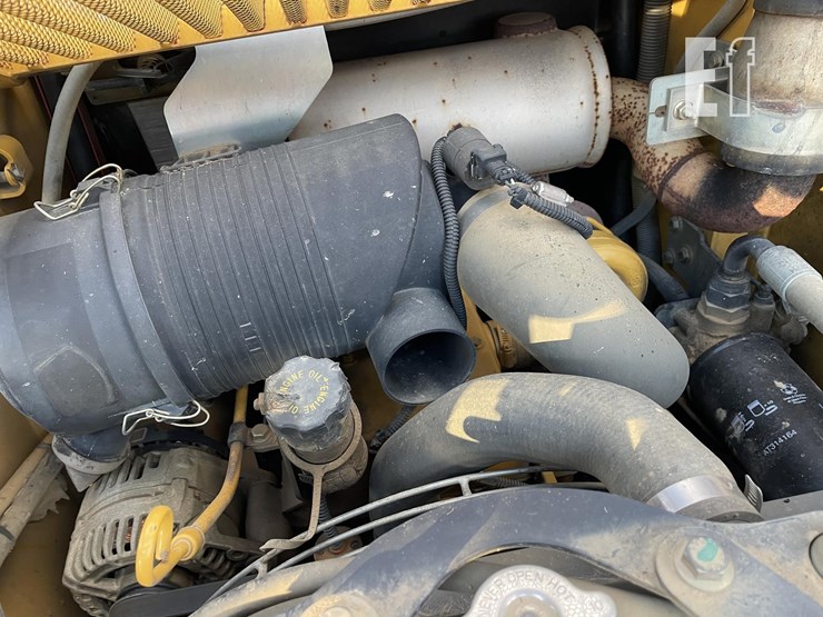 2006-deere-ct322-image-9