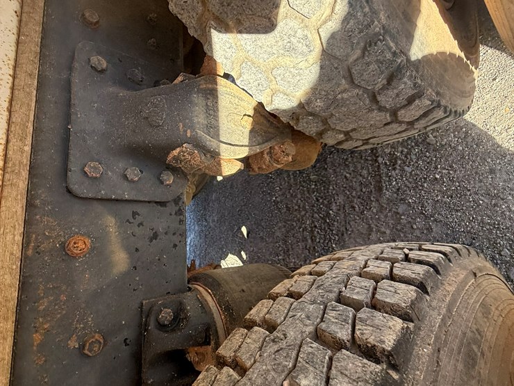 mack-r686st-image-54