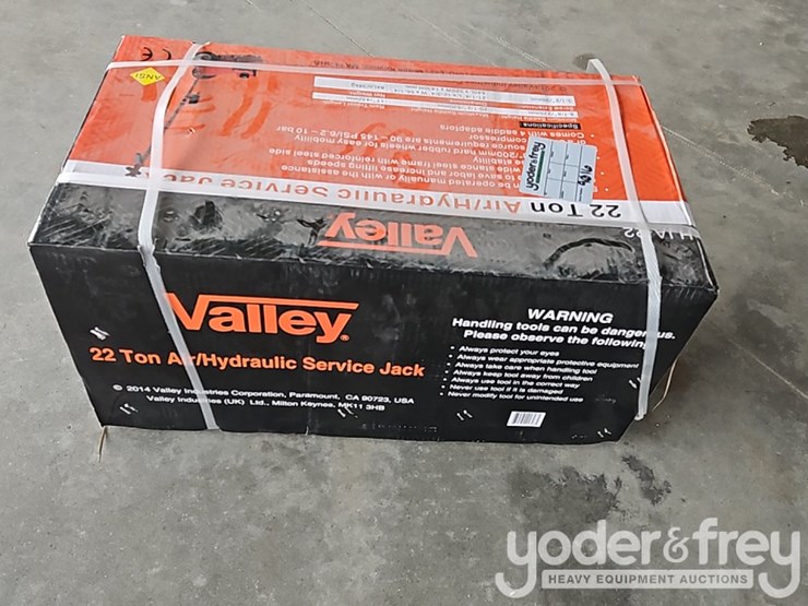 unused-22-ton-service-bottle-jack-c/w-wheels-image-1