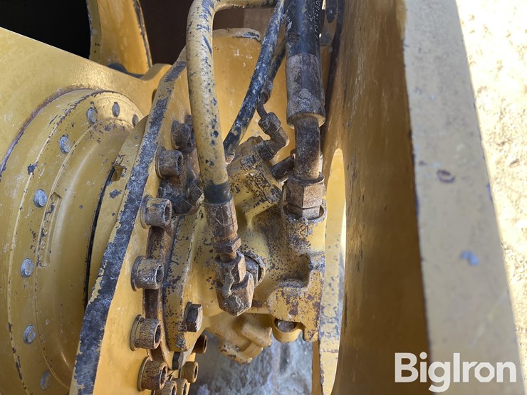 caterpillar-cs-423e-image-19