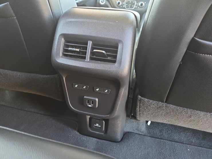 chevrolet-equinox-image-25