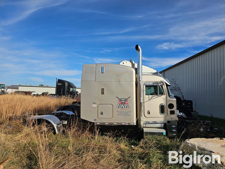 peterbilt-379-image-4