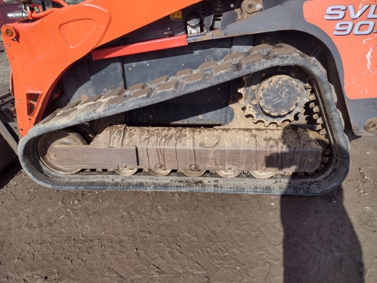 kubota-svl90-2-image-18