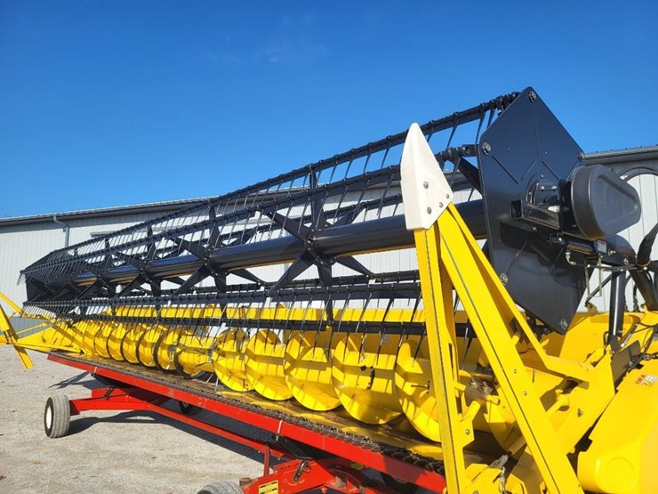 new-holland-74c-image-10