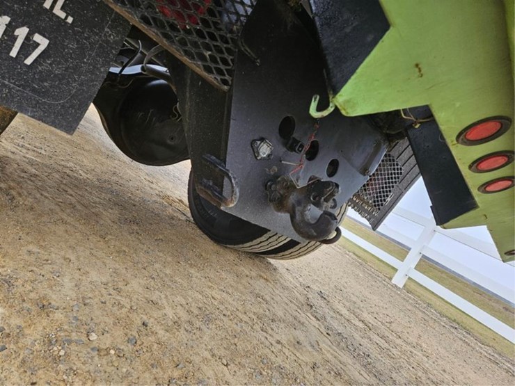 international-4900-image-14