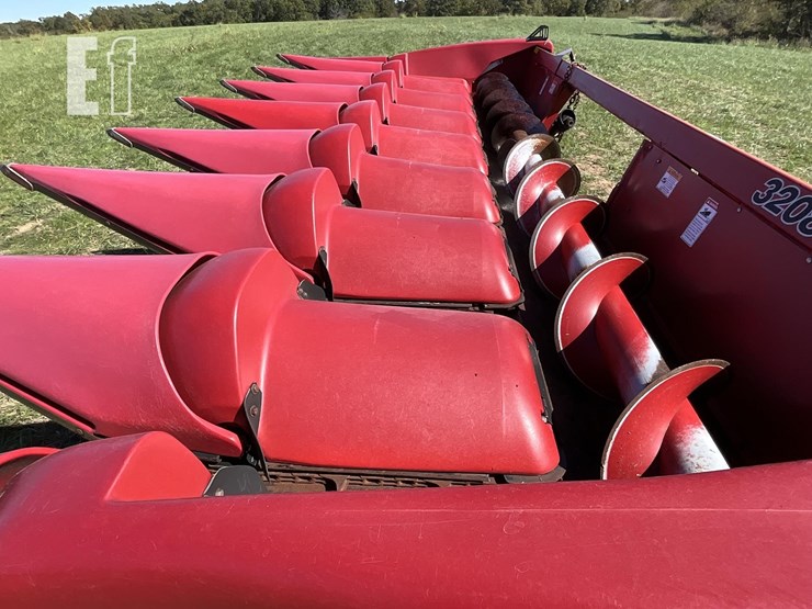 2009-case-ih-3208-image-10
