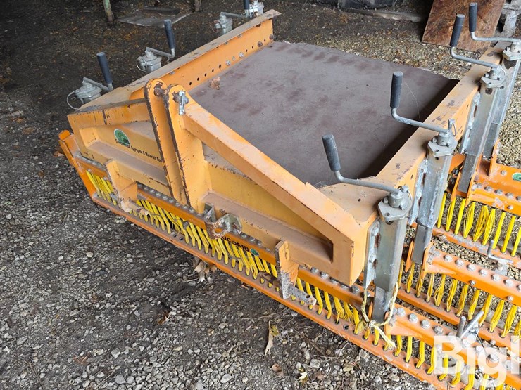 sisis-quadraplay-72"-ballfield-groomer/conditioner-image-11