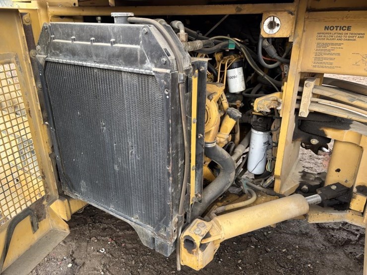 caterpillar-cb-434c-image-36