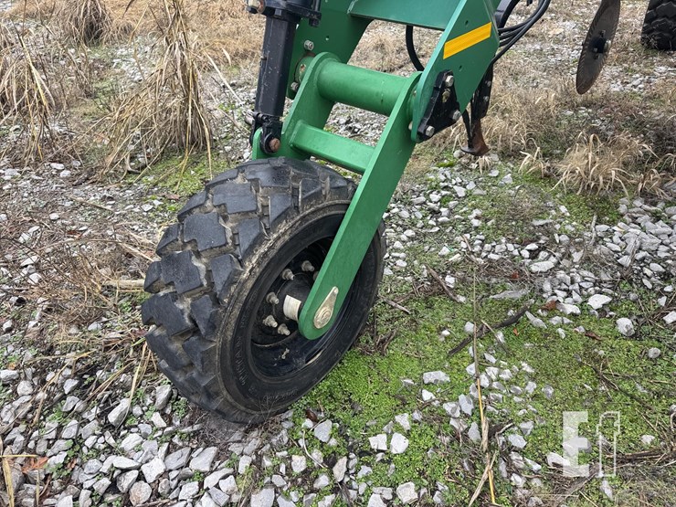 2015-great-plains-np40-image-21