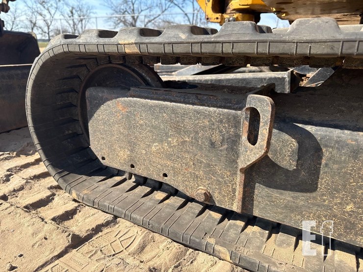 2017-caterpillar-304e2-cr-image-10