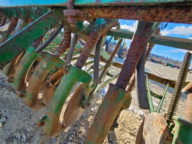 john-deere-10-image-22