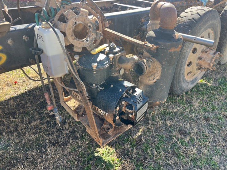 2011-peterbilt-367-image-15