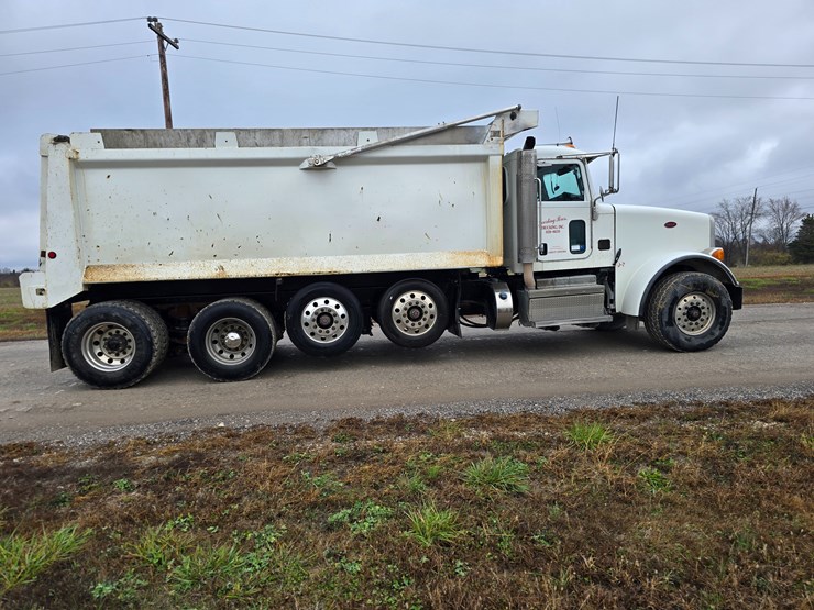 peterbilt-367-image-31