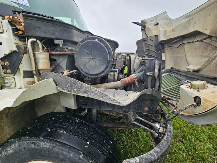 international-durastar-4400-image-41