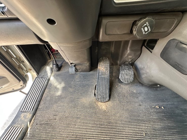 kenworth-t800-image-59