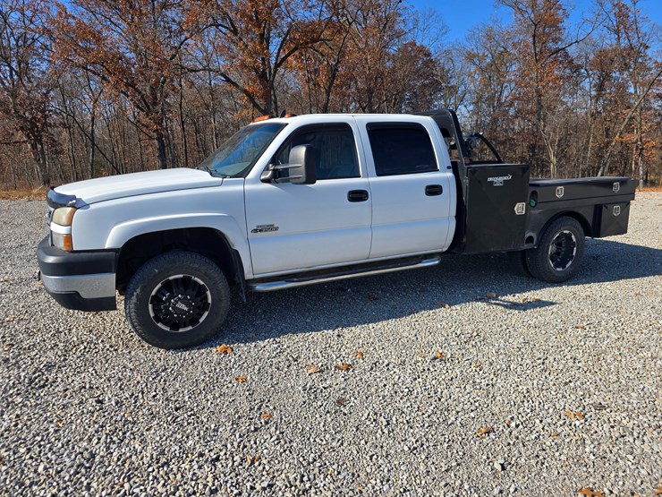 chevrolet-silverado-3500-image-6