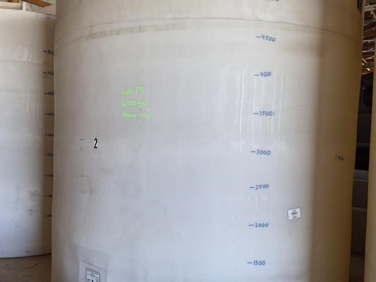 poly-tank-6000-gallon-image-2