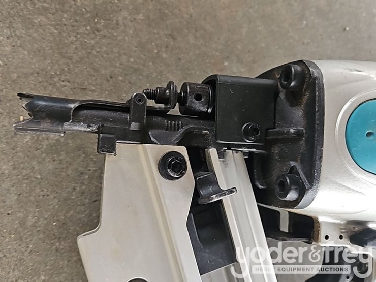 makita-an924-3-1/2"-framing-nailing,-reconditioned-image-9