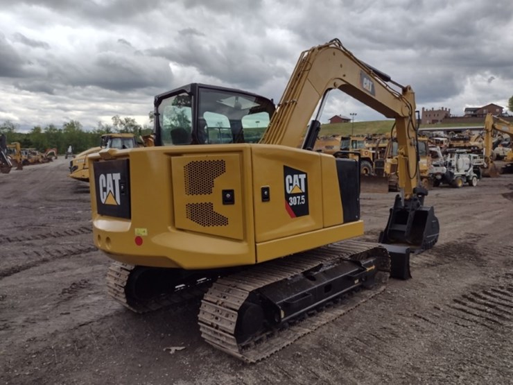 caterpillar-307.5-image-53