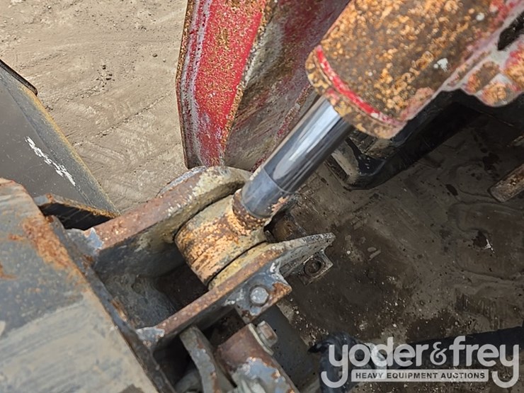 takeuchi-tl8r2-image-35