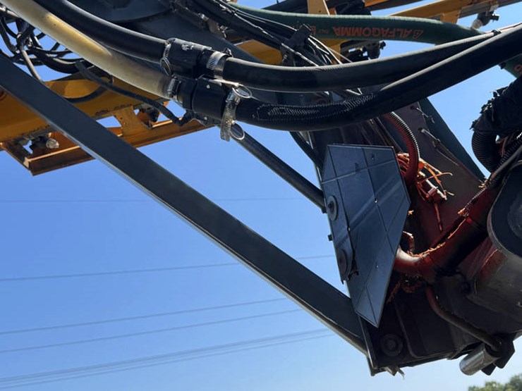 hagie-sts10-image-33