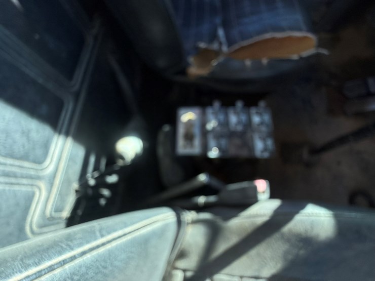 mack-r686st-image-92